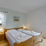 Villa Karolina With Private Pool Dračevac