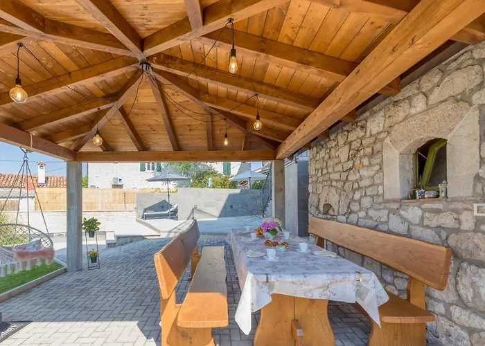 Karolina With Private Pool *