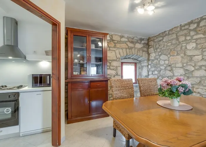 Karolina With Private Pool Dracevac