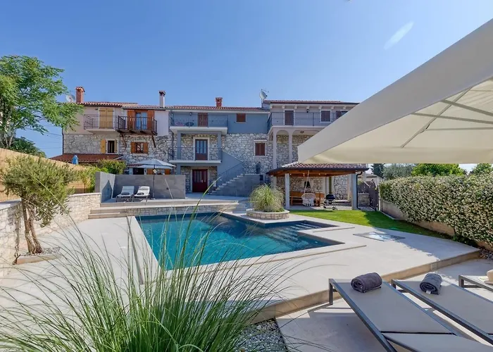 Karolina With Private Pool * Dracevac