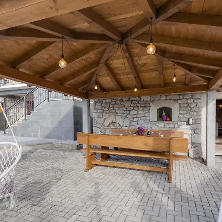 Karolina With Private Pool וילה Dračevac