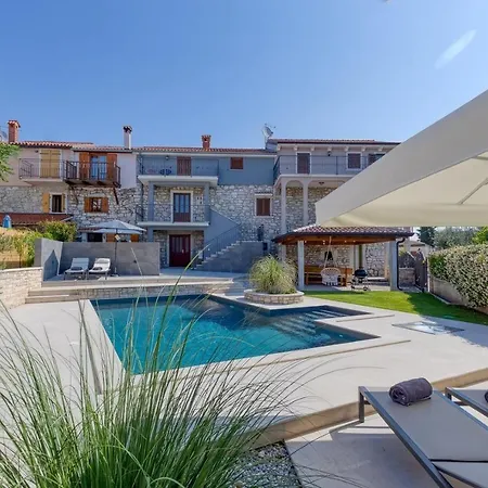 Karolina With Private Pool * Dracevac