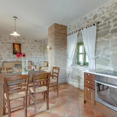 Karolina With Private Pool Villa *