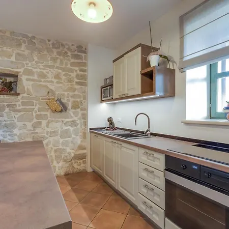 Karolina With Private Pool * Dračevac